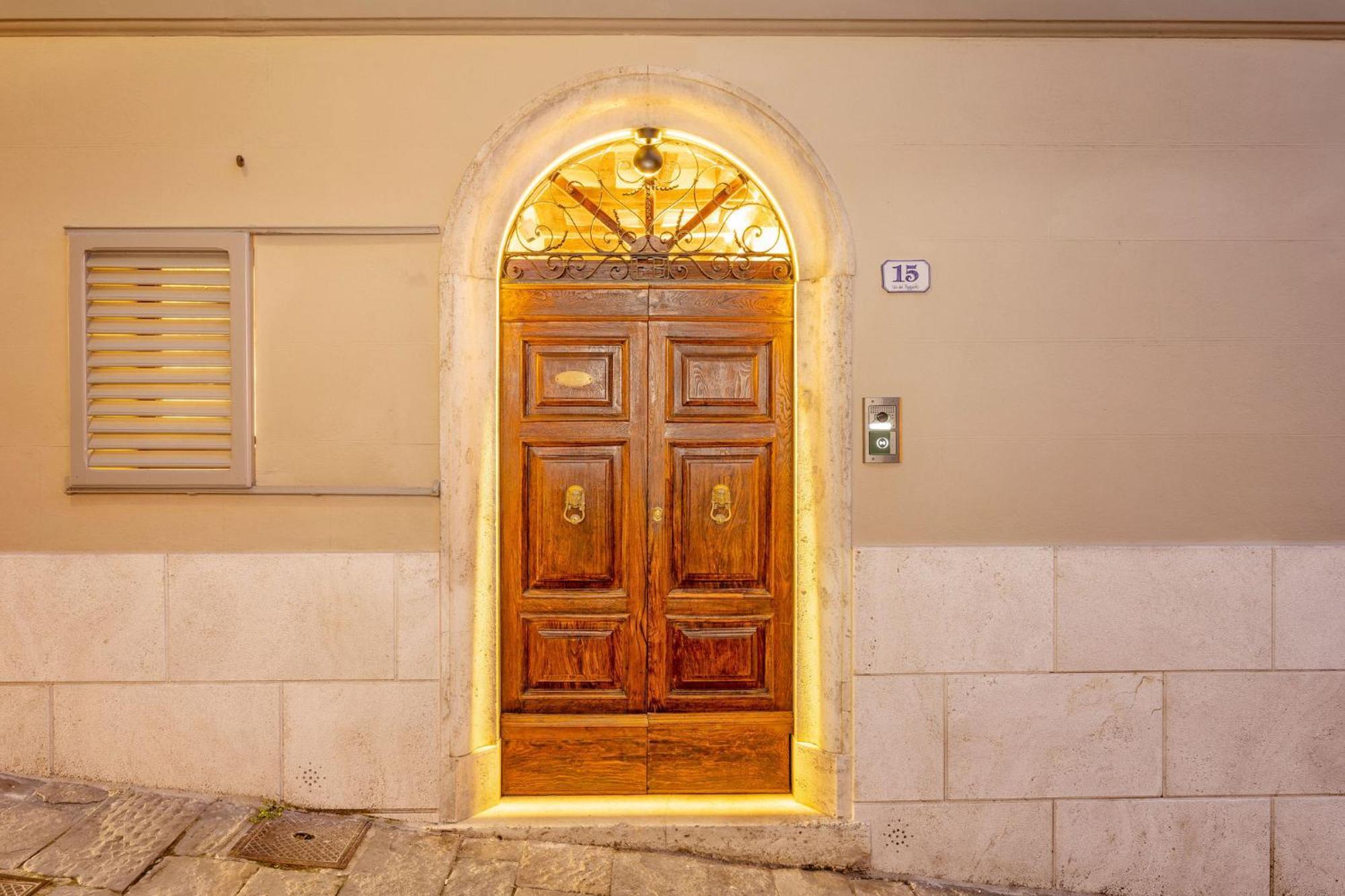 Palazzo Falcinelli Luxury Room In Montepulciano Center With Air Conditioning And Elevator Екстериор снимка