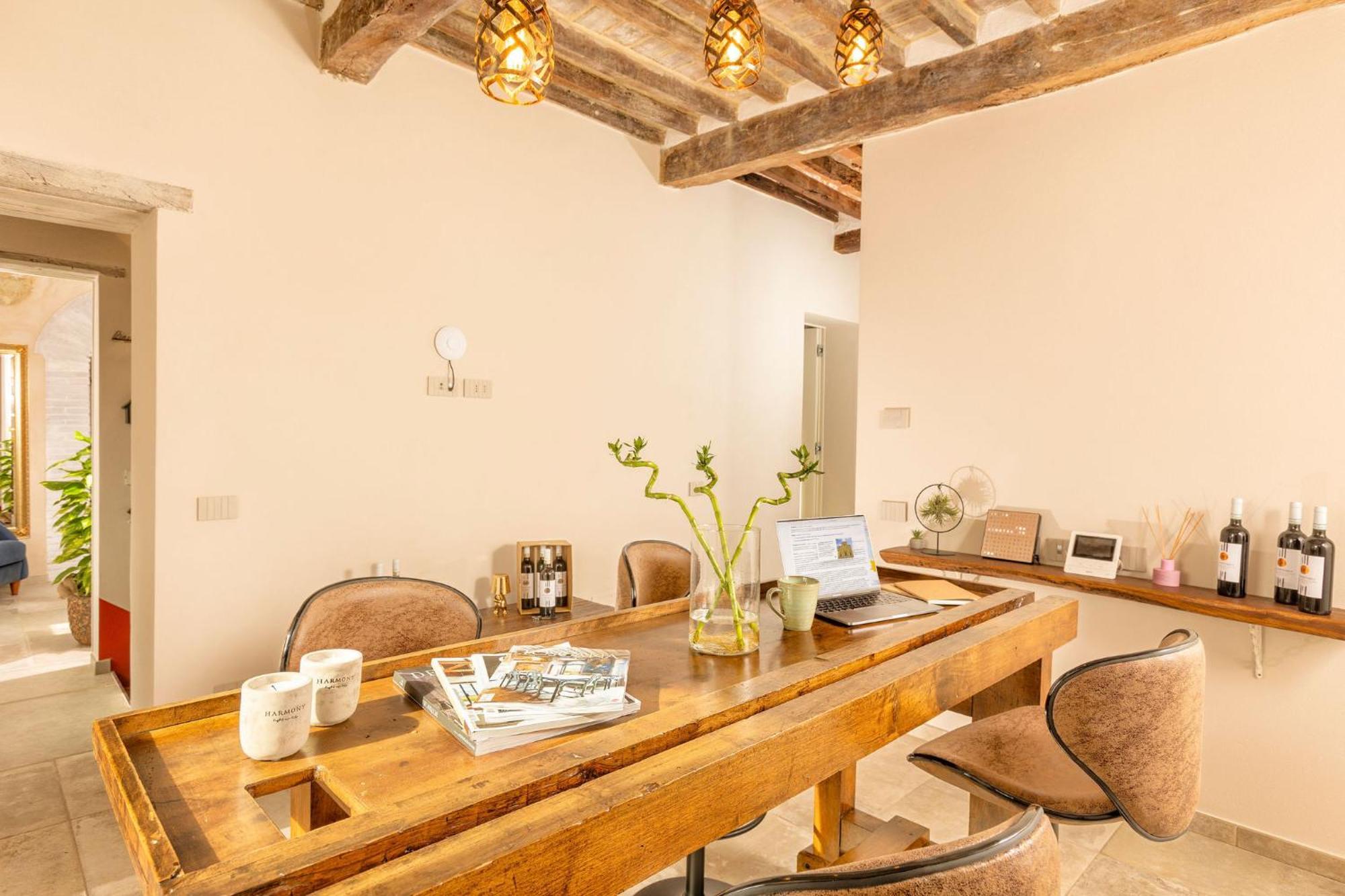 Palazzo Falcinelli Luxury Room In Montepulciano Center With Air Conditioning And Elevator Екстериор снимка