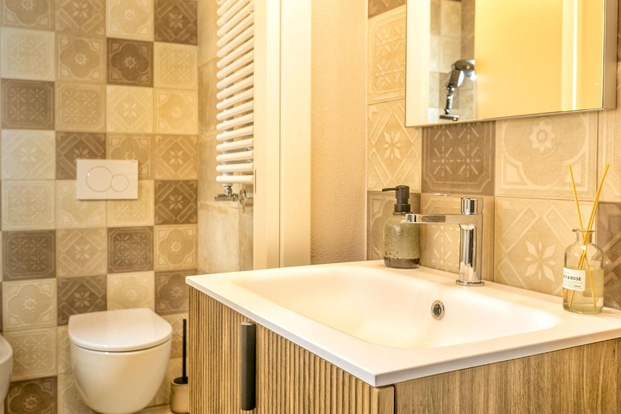 Palazzo Falcinelli Luxury Room In Montepulciano Center With Air Conditioning And Elevator Екстериор снимка