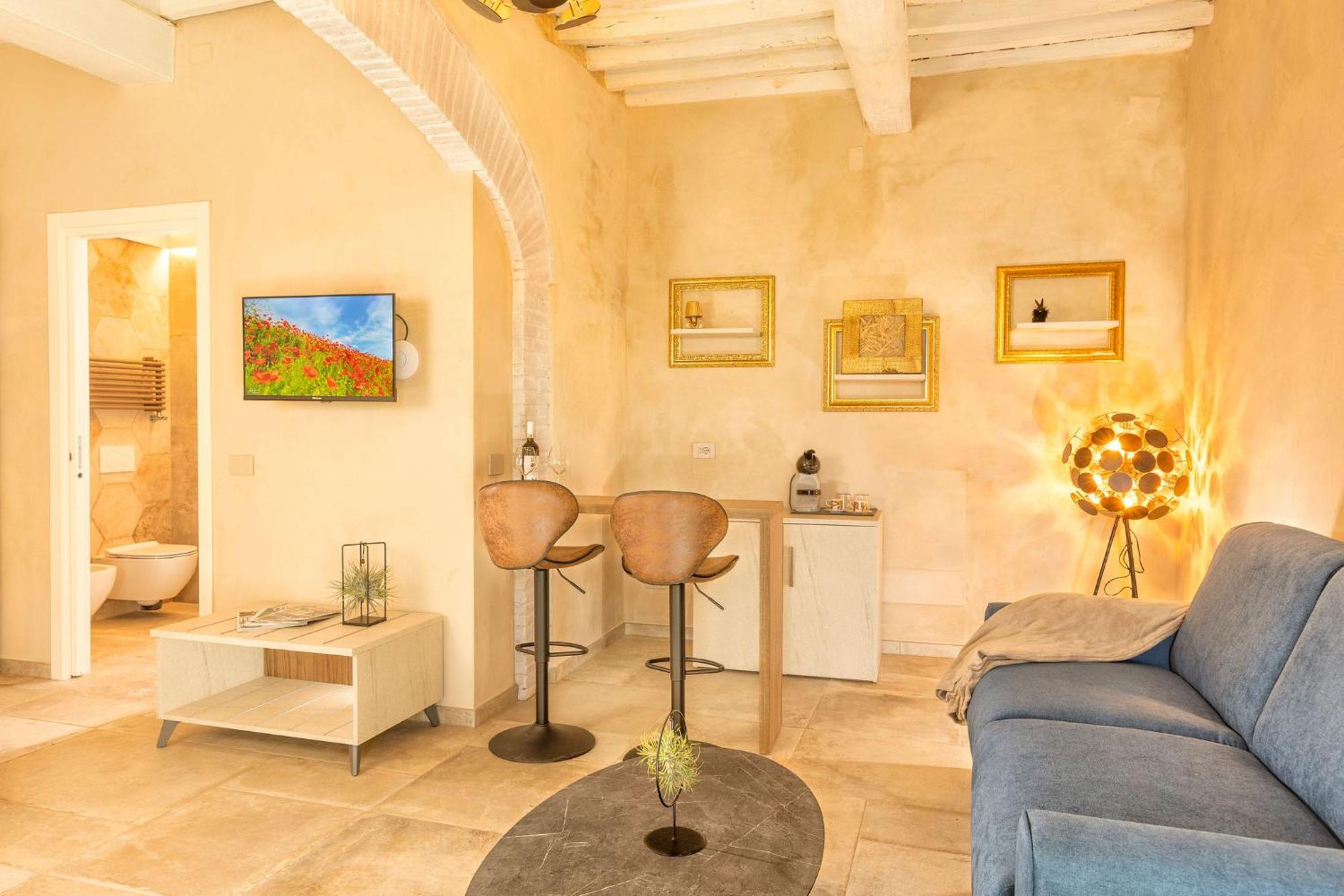 Palazzo Falcinelli Luxury Room In Montepulciano Center With Air Conditioning And Elevator Екстериор снимка
