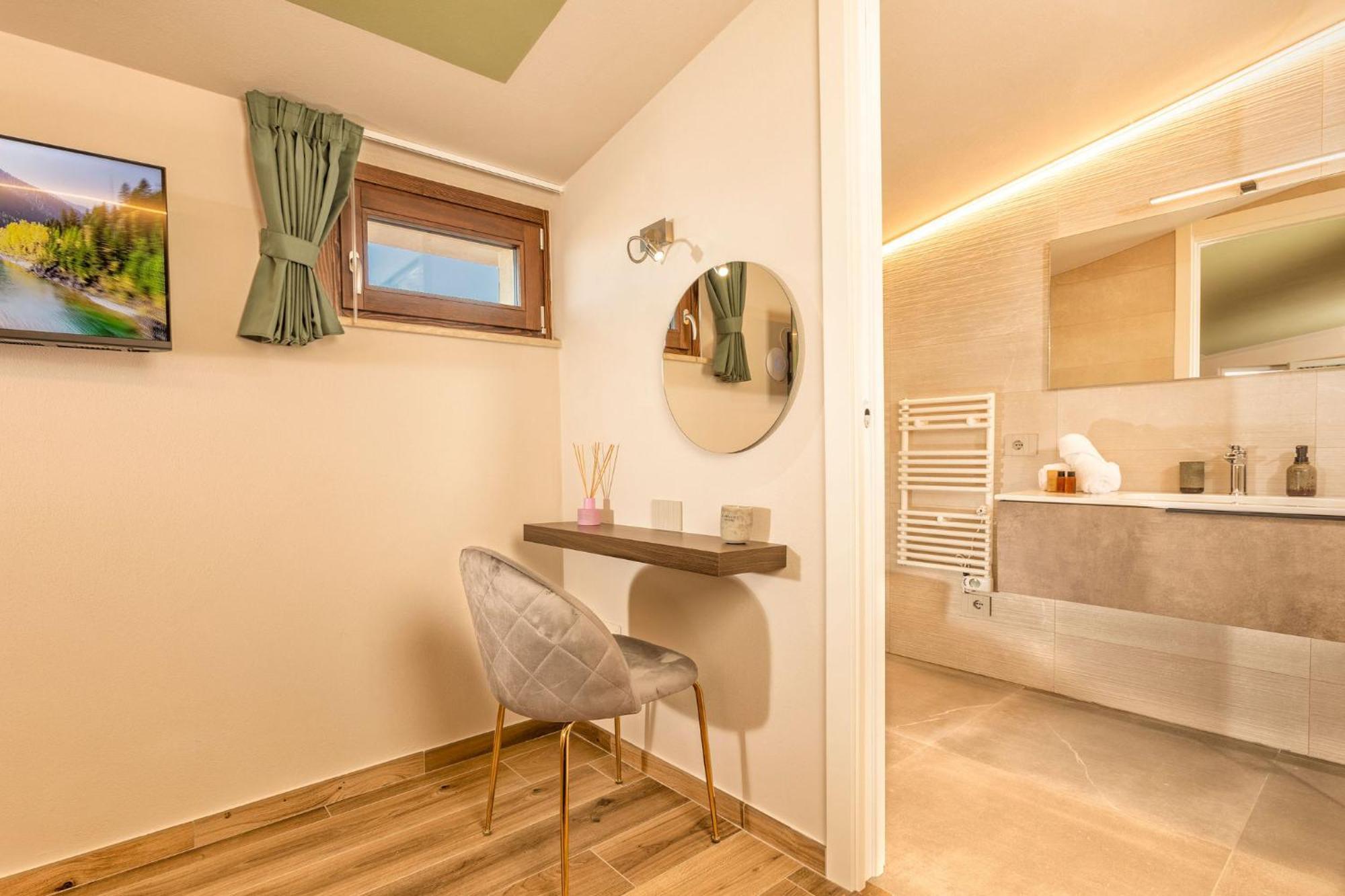 Palazzo Falcinelli Luxury Room In Montepulciano Center With Air Conditioning And Elevator Екстериор снимка