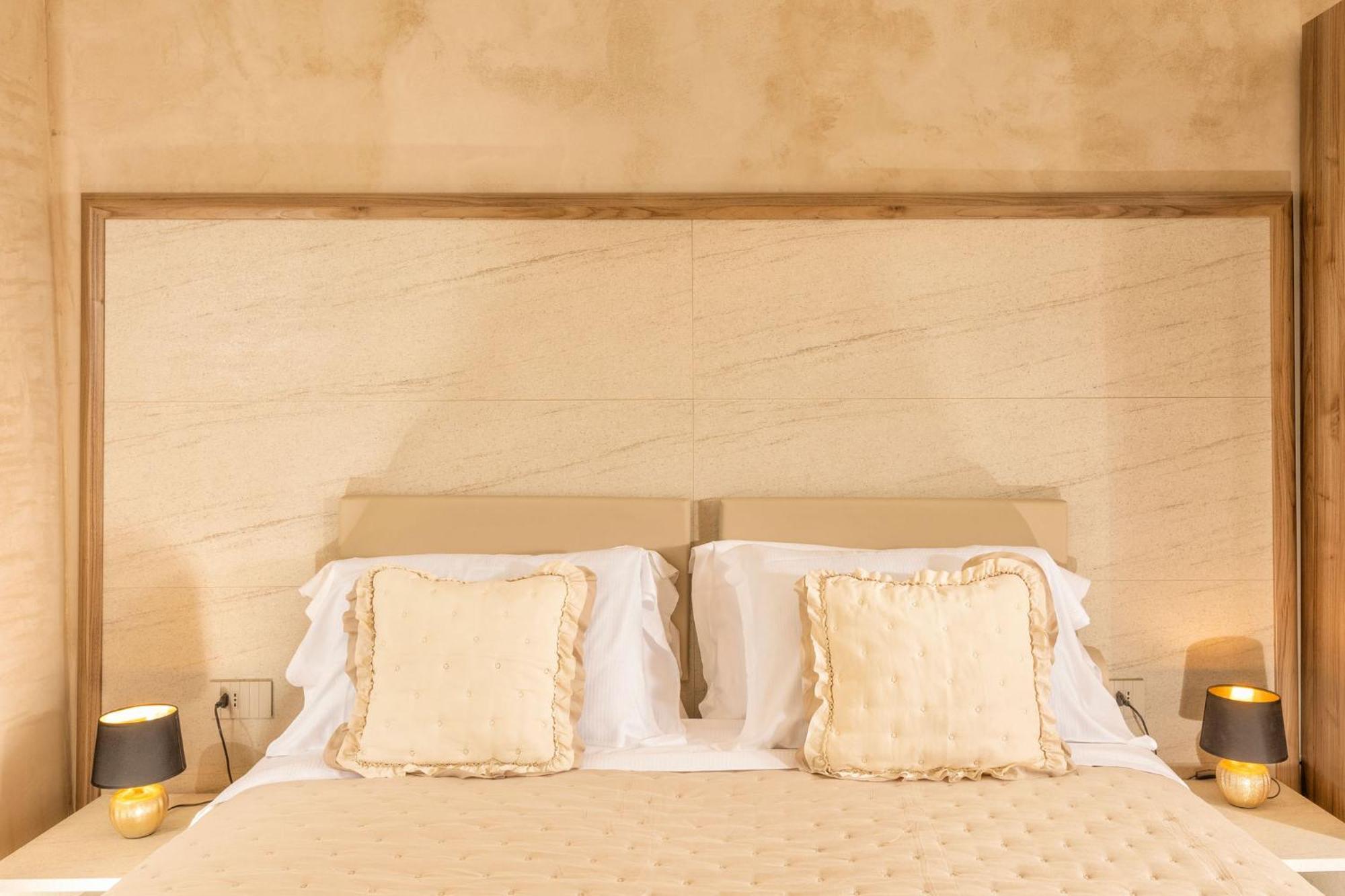 Palazzo Falcinelli Luxury Room In Montepulciano Center With Air Conditioning And Elevator Екстериор снимка
