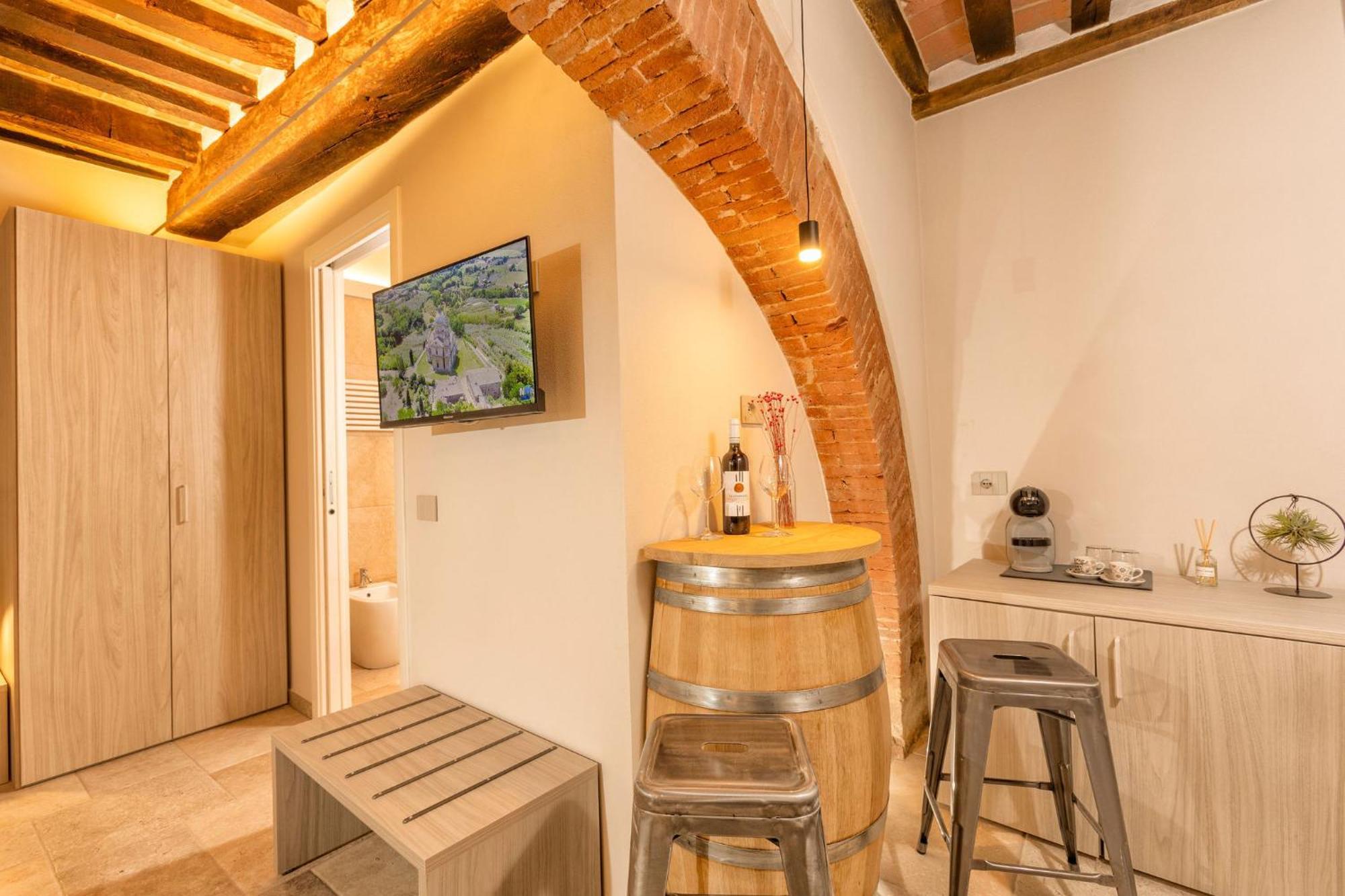Palazzo Falcinelli Luxury Room In Montepulciano Center With Air Conditioning And Elevator Екстериор снимка